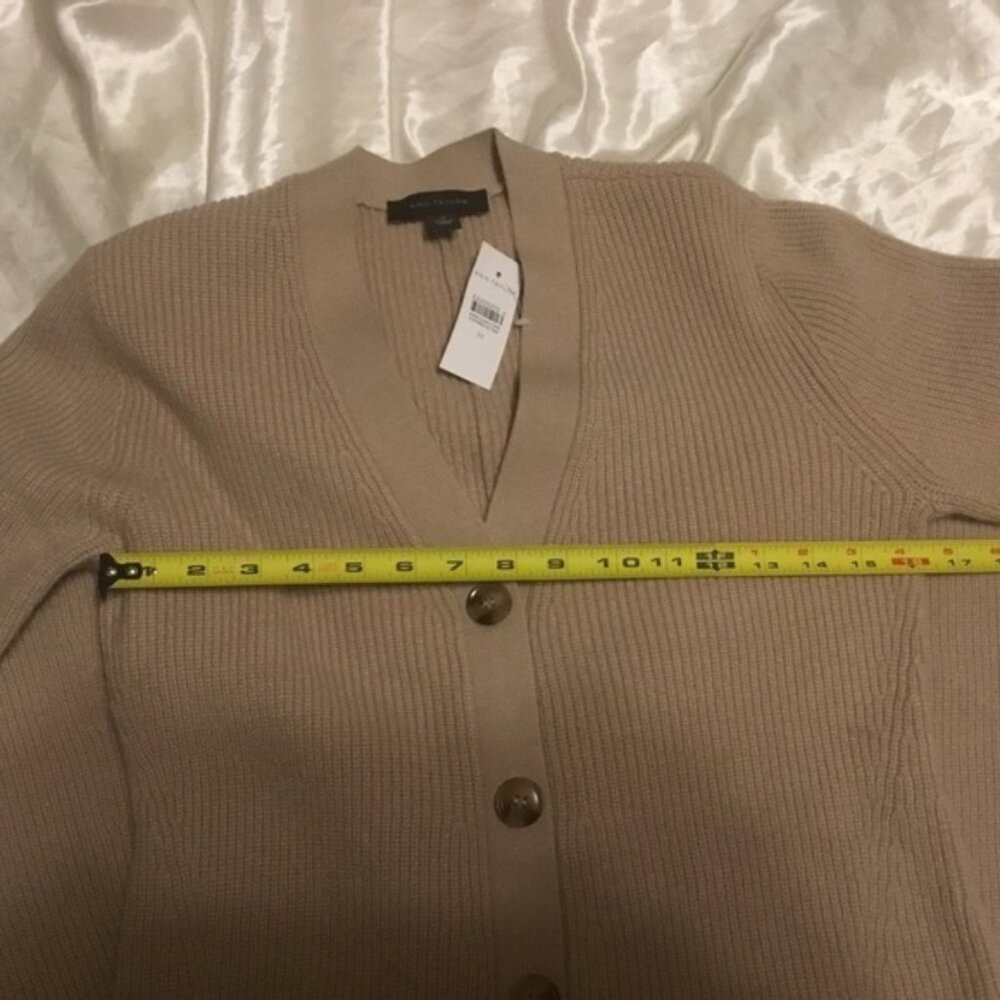 Ann Taylor Long Sleeve Ribbed Long Khaki Sweater Dress Button Down V Neck M - Picture 8 of 11